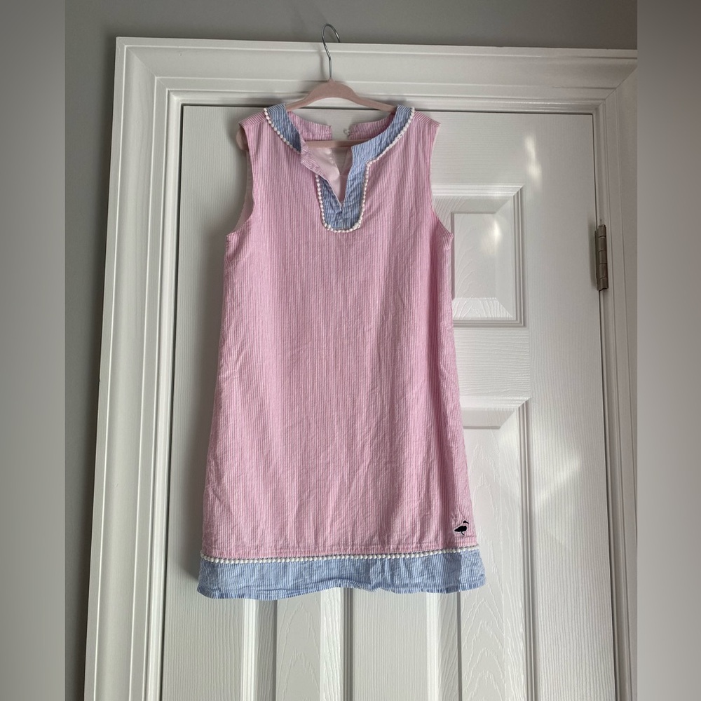 Seersucker dress , perfect for summer. Youth small. Properly tied brand